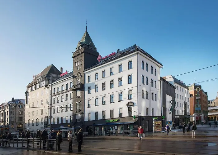 Oslo hotels near Oslo Opera House