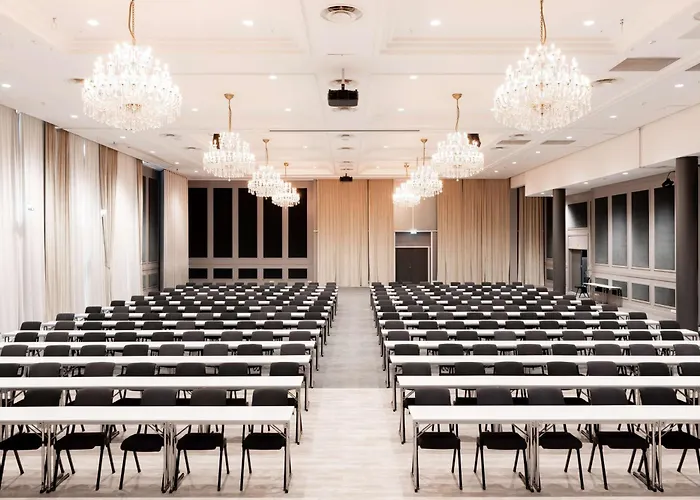 Trondheim Hotels near Trondheim Airport (TRD)