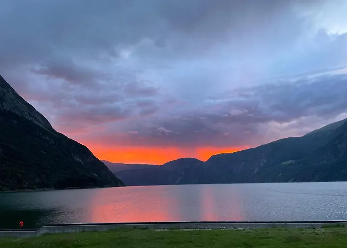 Eidfjord Beach hotels
