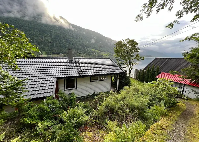 Balestrand hotels near Balestrand Fjord Angling