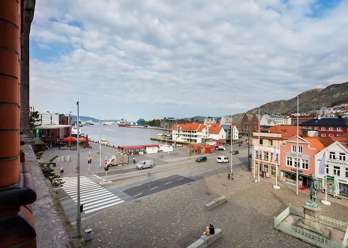 Bergen hotels near Floyen