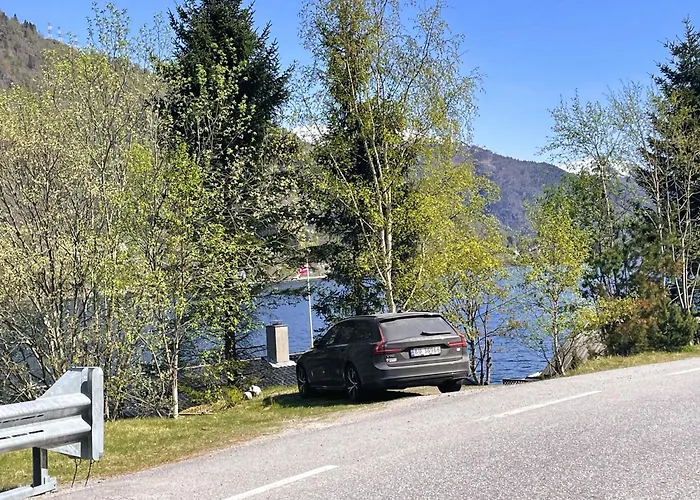Der Fjordtraum In Balestrand Direkt Am Wasser