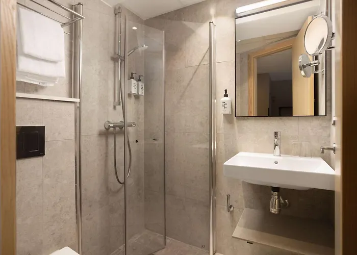 Bergen hotels near Natural History Collections