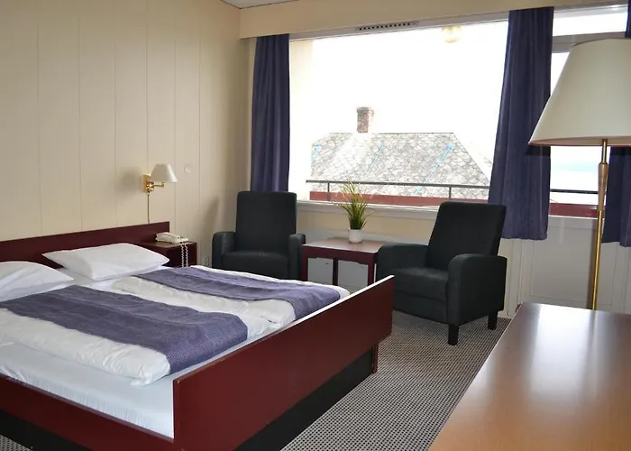 Midtnes Hotel Balestrand